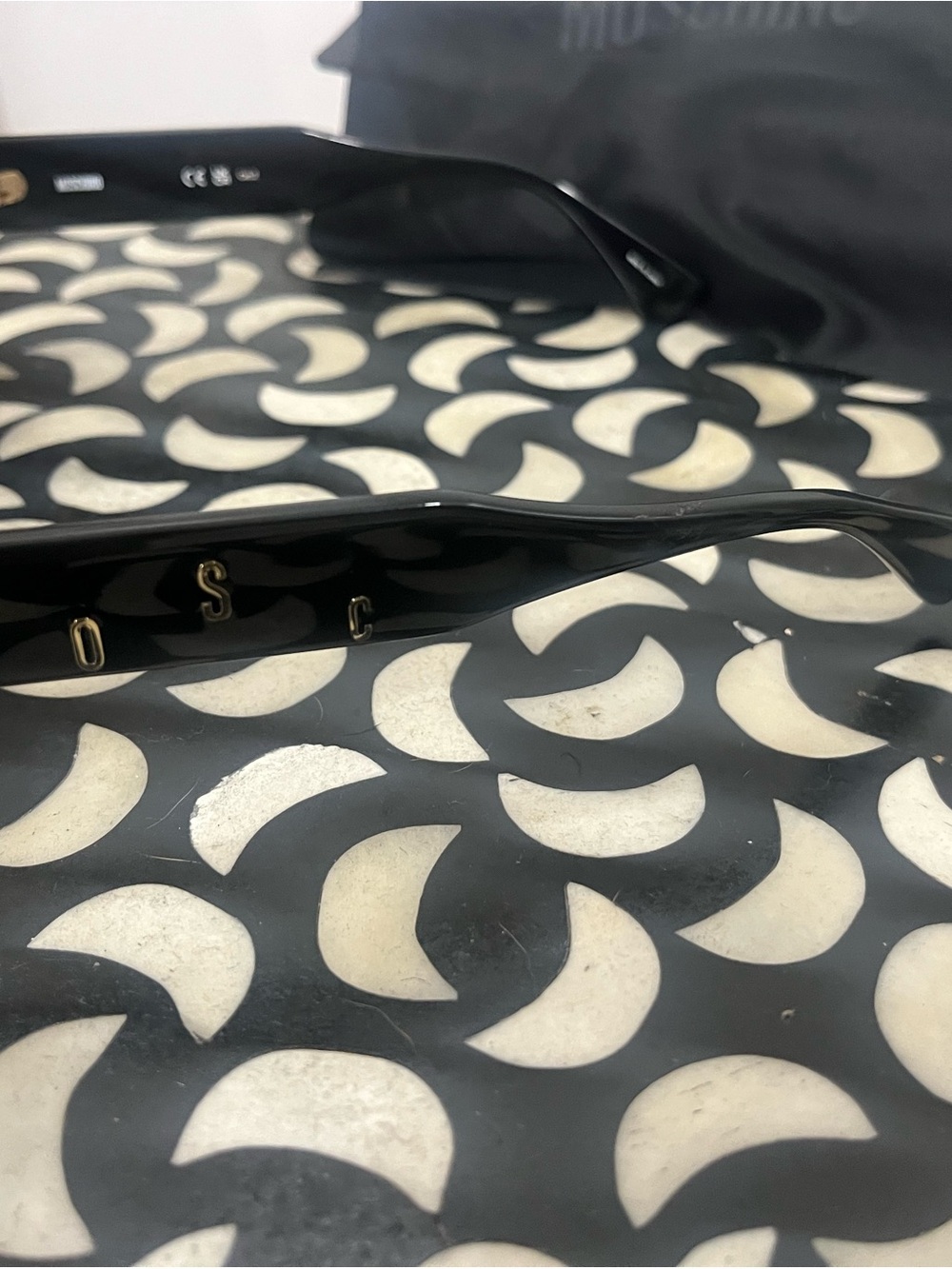 Moschino Black Sunglasses with Gold Lettering - Picture 3 of 4